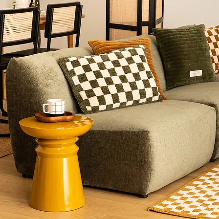 Kulatý konferenční stolek Jaya žlutý kovový moderní do obýváku Atmosphera 38 cm