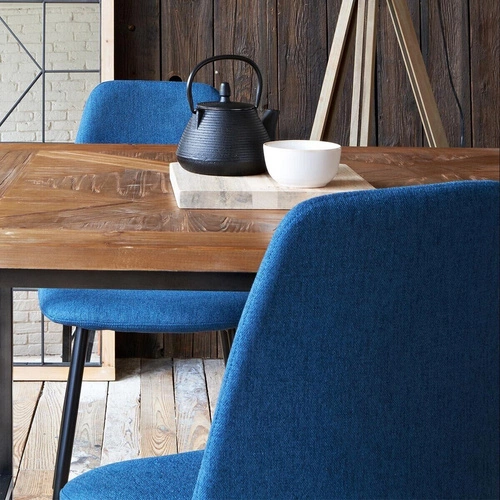 Čalouněná židle Tyka modrá do jídelny a obýváku moderní na černých nohách Atmosphera