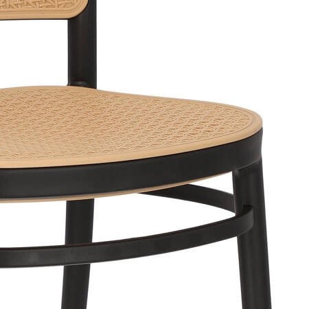 Jídelní židle Antonio Intesi černá plastová stohovatelná ve stylu Thonet