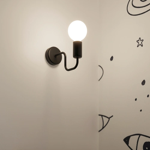 Nástěnné svítidlo VECTOR černé loftové ocelové do obýváku a ložnice SOLLUX LIGHTING