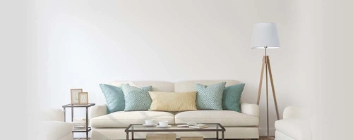 Stojací lampa Aruba dřevěný trojnožka glamour s světle růžovým stínidlem Lysne 149 cm