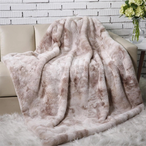 Hřejivá a měkká fleecová deka Furry Intesi 140x200 na pohovku do obýváku