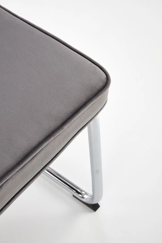 Čalouněná sametová židle Nelson Intesi šedá na lyžinách do jídelny moderní glamour