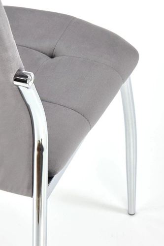 Čalouněná židle Melani šedý samet do jídelny moderní glamour na kovových nohách