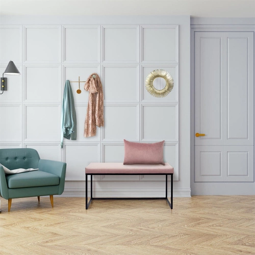 Růžová sametová lavice Donore ve stylu glamour do předsíně na černých nohách Intesi