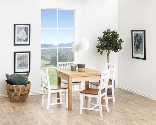 Dřevěná jídelní židle Brisbane Actona bílá skandinávská do jídelny a obýváku