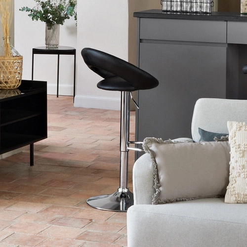 Barová židle s opěrkou Sasha Atmosphera černá otočná výškově nastavitelná do kuchyně moderní kovová