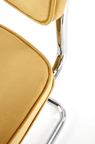 Čalouněná židle Nelson Intesi sametová hořčicová na lyžinách do jídelny moderní