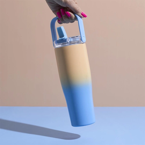 Termohrnek New York Intesi 900ml kovový moderní žluto-modrý na kávu s sebou