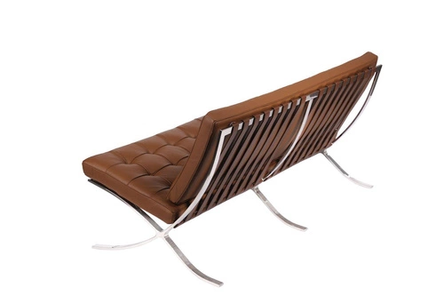 Kožená třímístná pohovka Ba ve stylu Barcelona glamour do obýváku světle hnědá D2.DESIGN