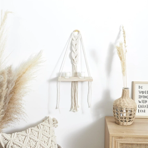 Závěsná nástěnná police Boho Intesi béžová dřevěná na květiny a dekorace do obýváku