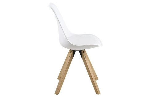 Jídelní židle Dima bílá plast a dub Actona snadno čistitelná skandinávský styl