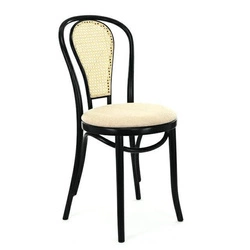 Dřevěná jídelní židle Fameg A-18/5 personalizovaná retro styl do kuchyně a jídelny