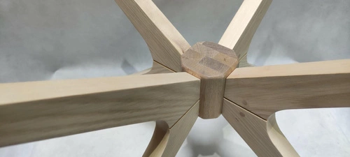 Podnož konferenčního stolku Duncan