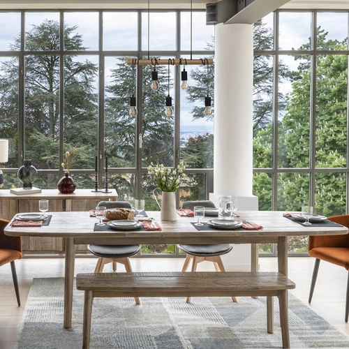 Dřevěná komoda Banila 160 cm z přírodní akácie v rustikálním stylu do obýváku Atmosphera