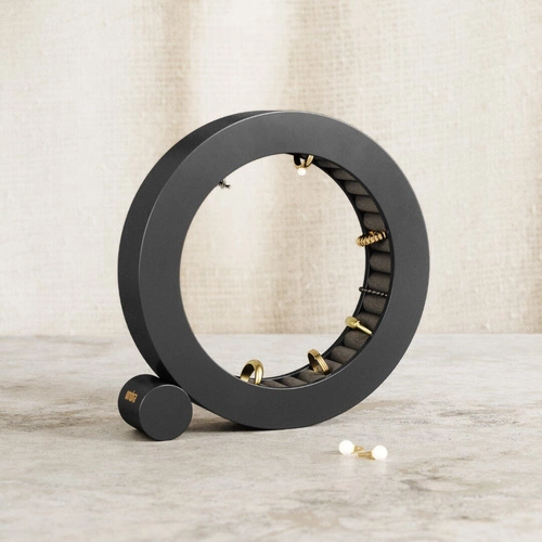 Dřevěný černý organizér na šperky na prsteny a náušnice Ferris Umbra