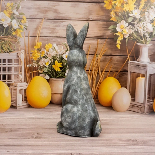 Intesi velikonoční dekorativní figurka sedící zajíc 55 cm šedý z pryskyřice do obýváku a na stůl