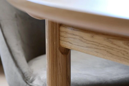 Rozkládací kulatý jídelní stůl Carno 120 cm přírodní dub