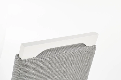 Čalouněná jídelní židle Alabama šedá s bílými dřevěnými nohami moderní