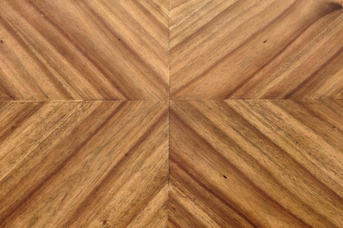 Jídelní kulatý stůl Locco ořechový moderní s černými nohami 170x90 cm Intesi