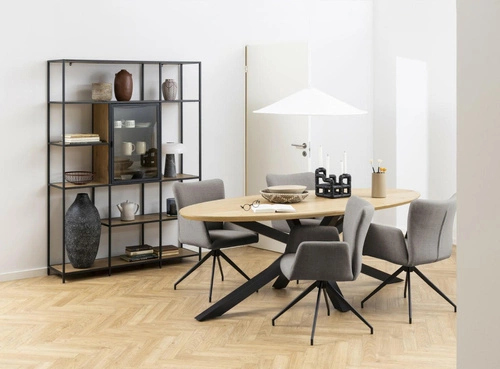 Otočená čalouněná židle Laura Actona s područkami šedá moderní do jídelny