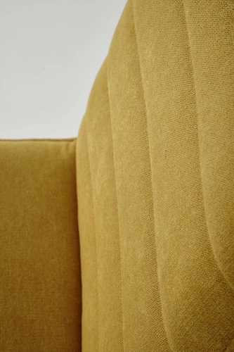 Čalouněná jídelní židle Noelle hořčicová moderní na černých kovových nohách Intesi