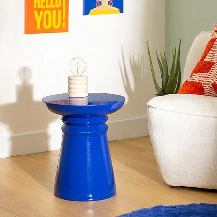 Kulatý konferenční stolek Jaya modrý kovový moderní do obýváku Atmosphera 38 cm