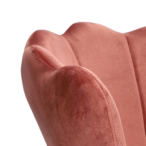 Sametová jídelní židle ve tvaru mušle Florencja Intesi růžová se zlatými nohami do obýváku a ke kosmetickému stolku