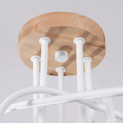 Stropní lustr EMBER 5 bílý minimalistický s dřevem do obýváku a jídelny 61 cm