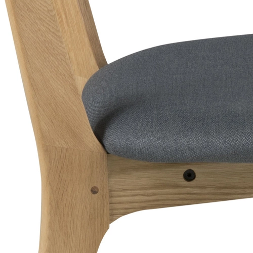 Solen Oak Grey – šedá čalouněná dubová židle ve skandinávském stylu