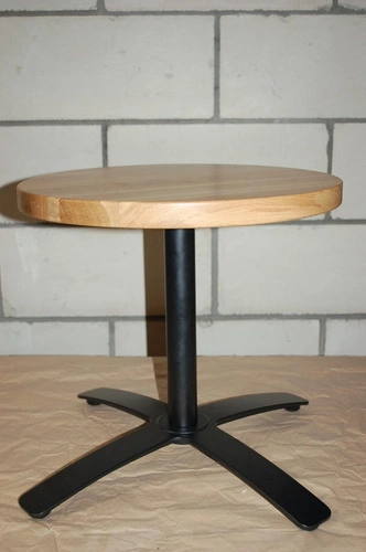 Otočný konferenční stolek Svalbard dubový