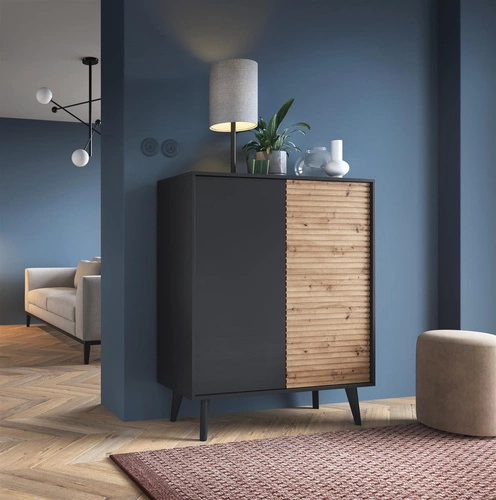 Vysoká černá komoda s frézovanými čely 104 cm moderní do obýváku Intesi