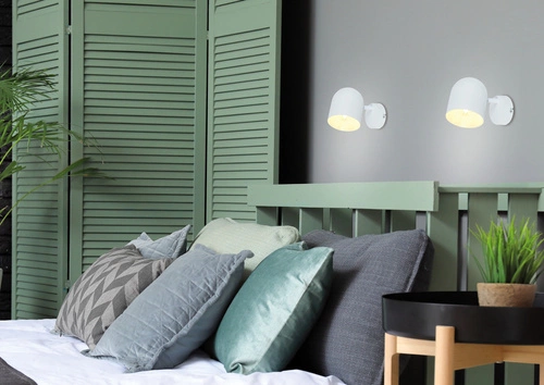 Nástěnné svítidlo Azuro bílé kovové moderní otočné do ložnice a obýváku CANDELLUX