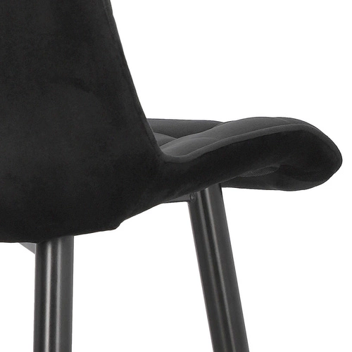 Čalouněná sametová židle PLAID černá do jídelny a obýváku na kovových nohách Intesi