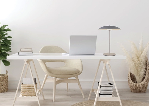 LED stolní lampa Lund moderní bílá kovová do obýváku a ložnice teplé světlo