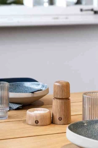 Crush Grind Stockholm dřevěný mlýnek na sůl a pepř 11 cm moderní dub