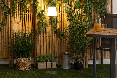 LED stojací lampa Zack zelená Atmosphera moderní do obýváku a na terasu s dimmerem