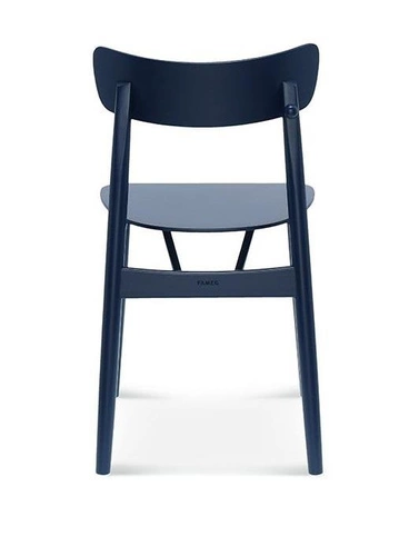 Dřevěná jídelní židle Fameg Nopp na míru ve skandinávském stylu do jídelny, kuchyně nebo obýváku