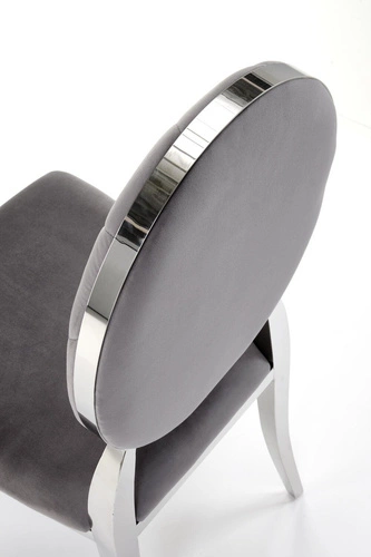 Čalouněná sametová židle Royale šedá glamour do jídelny se stříbrnými nohami Intesi