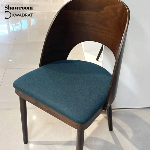 Dřevěná čalouněná židle Fameg Avola do jídelny, kuchyně nebo obýváku na míru