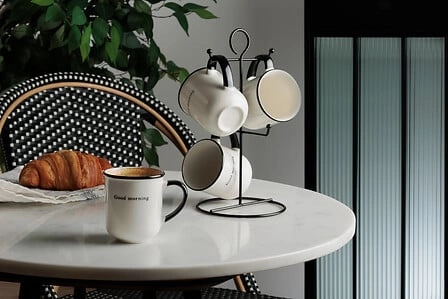 Sada 4 béžových keramických hrnků Alix 200 ml na stojánku na kávu 5five