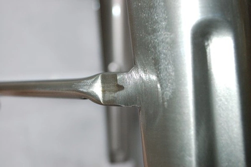 Barová židle Paris 66 cm kovová černá industriální k kuchyňskému ostrůvku inspirovaná Tolix D2.DESIGN