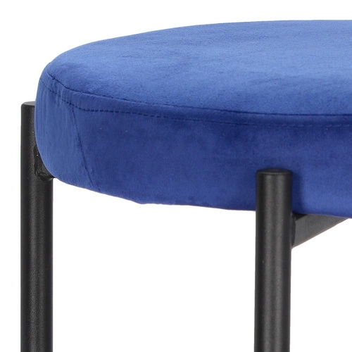 Modrý sametový taburet Madona VIC do obýváku a ložnice, kulatý, kovové nohy