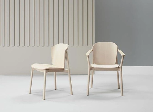 Dřevěná jídelní židle Finn SCAB Design bílá moderní stohovatelná retro