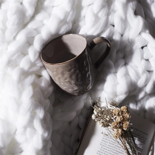 Keramický hrnek Noyer 330 ml hnědý glamour na kávu a čaj Intesi