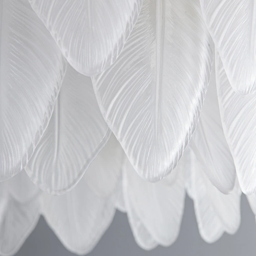 Stropní svítidlo PIUMA glamour bílo-zlaté skleněné 80 cm do obýváku a jídelny Step into Design