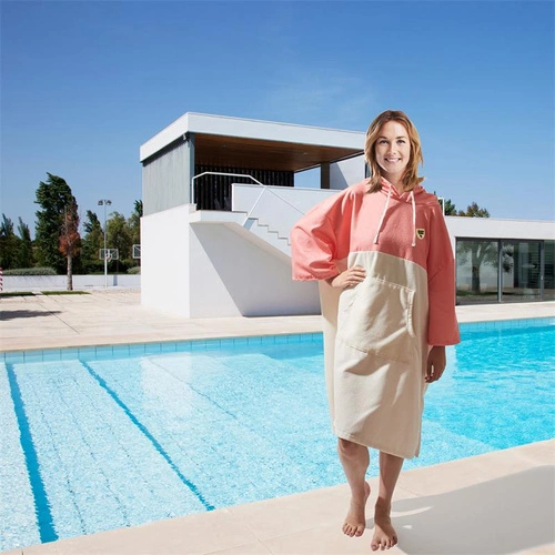 Ručníkové pončo Ainsa růžové