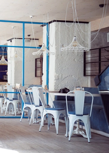 Jídelní židle Paris Wood D2.DESIGN bílá kovová s dřevěným sedákem borovice