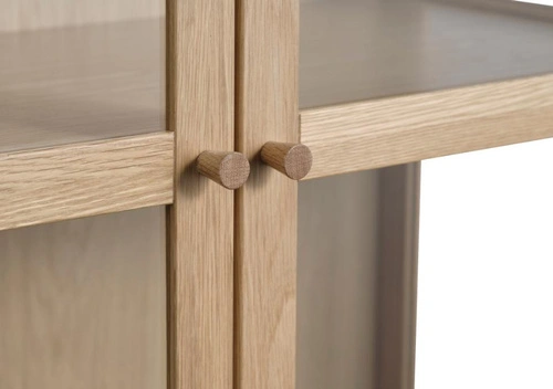 Vitrína Elba dřevěná skleněná do obýváku na knihy 190 cm přírodní dub