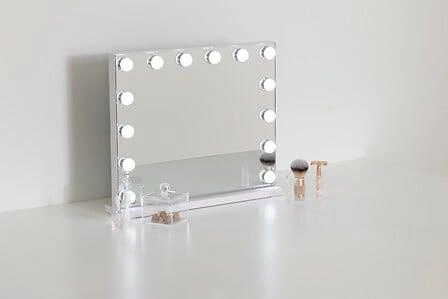 LED zrcadlo Holly k toaletnímu stolku v bílem rámu obdélníkové s osvětlením 50x42,5 cm